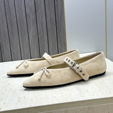 Miumiu 2026早春新款蝴蝶结芭蕾舞女鞋 缪缪字母logo五金扣平底尖头玛丽珍单鞋 材质:鞋面进口羊猄皮+水染羊皮 Miumiu 2026早春新款蝴蝶结芭蕾舞女鞋 缪缪字母logo五金扣平底尖头玛丽珍单鞋 材质:鞋面进口羊猄皮+水染羊皮