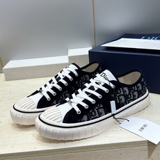 Dior 迪奥 2026春夏情侣新款 HooPer低帮贝壳头休闲运动小白鞋 CD字母logo立体刺绣Oblique图案 Dior 迪奥 2026春夏情侣新款 HooPer低帮贝壳头休闲运动小白鞋 CD字母logo立体刺绣Oblique图案