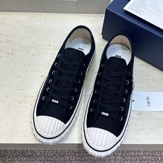 Dior 迪奥 2026春夏情侣新款 HooPer低帮贝壳头休闲运动小白鞋 CD字母logo立体刺绣Oblique图案 Dior 迪奥 2026春夏情侣新款 HooPer低帮贝壳头休闲运动小白鞋 CD字母logo立体刺绣Oblique图案