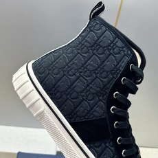 Dior 迪奥 2026春夏情侣新款 HooPer高帮贝壳头休闲运动小白鞋 CD字母logo立体刺绣Oblique图案 Dior 迪奥 2026春夏情侣新款 HooPer高帮贝壳头休闲运动小白鞋 CD字母logo立体刺绣Oblique图案