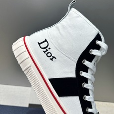 Dior 迪奥 2026春夏情侣新款 HooPer高帮贝壳头休闲运动小白鞋 CD字母logo立体刺绣Oblique图案 Dior 迪奥 2026春夏情侣新款 HooPer高帮贝壳头休闲运动小白鞋 CD字母logo立体刺绣Oblique图案