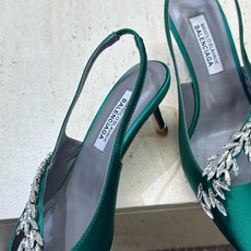 Balenciaga 巴黎世家x MANOLO BLAHNlK 2026春夏联名新款中跟女鞋 MB字母logo尖头水钻 Balenciaga 巴黎世家x MANOLO BLAHNlK 2026春夏联名新款中跟女鞋 MB字母logo尖头水钻