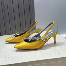 Balenciaga 巴黎世家x MANOLO BLAHNlK 2026春夏联名新款中跟女鞋 MB字母logo尖头水钻 Balenciaga 巴黎世家x MANOLO BLAHNlK 2026春夏联名新款中跟女鞋 MB字母logo尖头水钻