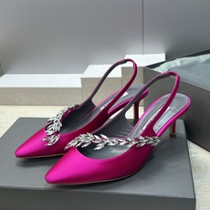 Balenciaga 巴黎世家x MANOLO BLAHNlK 2026春夏联名新款中跟女鞋 MB字母logo尖头水钻 Balenciaga 巴黎世家x MANOLO BLAHNlK 2026春夏联名新款中跟女鞋 MB字母logo尖头水钻
