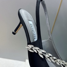 Balenciaga 巴黎世家x MANOLO BLAHNlK 2026春夏联名新款中跟女鞋 MB字母logo尖头水钻 Balenciaga 巴黎世家x MANOLO BLAHNlK 2026春夏联名新款中跟女鞋 MB字母logo尖头水钻
