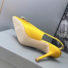 Balenciaga 巴黎世家x MANOLO BLAHNlK 2026春夏联名新款高跟女鞋 MB字母logo尖头水钻 Balenciaga 巴黎世家x MANOLO BLAHNlK 2026春夏联名新款高跟女鞋 MB字母logo尖头水钻
