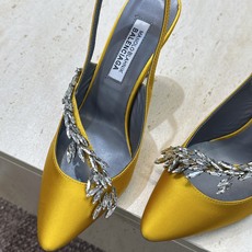Balenciaga 巴黎世家x MANOLO BLAHNlK 2026春夏联名新款高跟女鞋 MB字母logo尖头水钻 Balenciaga 巴黎世家x MANOLO BLAHNlK 2026春夏联名新款高跟女鞋 MB字母logo尖头水钻
