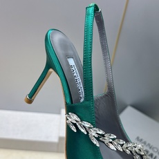 Balenciaga 巴黎世家x MANOLO BLAHNlK 2026春夏联名新款高跟女鞋 MB字母logo尖头水钻 Balenciaga 巴黎世家x MANOLO BLAHNlK 2026春夏联名新款高跟女鞋 MB字母logo尖头水钻