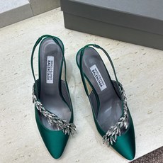 Balenciaga 巴黎世家x MANOLO BLAHNlK 2026春夏联名新款高跟女鞋 MB字母logo尖头水钻 Balenciaga 巴黎世家x MANOLO BLAHNlK 2026春夏联名新款高跟女鞋 MB字母logo尖头水钻