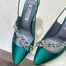 Balenciaga 巴黎世家x MANOLO BLAHNlK 2026春夏联名新款高跟女鞋 MB字母logo尖头水钻 Balenciaga 巴黎世家x MANOLO BLAHNlK 2026春夏联名新款高跟女鞋 MB字母logo尖头水钻