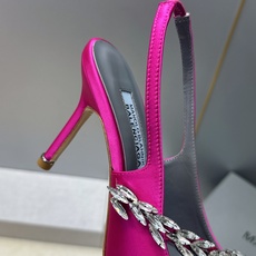Balenciaga 巴黎世家x MANOLO BLAHNlK 2026春夏联名新款高跟女鞋 MB字母logo尖头水钻 Balenciaga 巴黎世家x MANOLO BLAHNlK 2026春夏联名新款高跟女鞋 MB字母logo尖头水钻