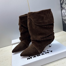 ISABEL MARANT 2026秋冬新款时尚低跟尖头两穿中筒女靴 伊莎贝尔字母logo一脚蹬机车马丁靴 材质:鞋面进 ISABEL MARANT 2026秋冬新款时尚低跟尖头两穿中筒女靴 伊莎贝尔字母logo一脚蹬机车马丁靴 材质:鞋面进