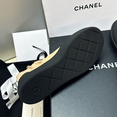 莞货 代购级 CHANEL 香奈儿2026春夏新款芭蕾舞袜子弹力女靴 小香双C字母logo平底圆头拼色机车骑士休闲短靴 莞货 代购级 CHANEL 香奈儿2026春夏新款芭蕾舞袜子弹力女靴 小香双C字母logo平底圆头拼色机车骑士休闲短靴