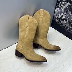 CELINE 2026秋冬新款低跟中筒机车电绣女靴 瑟琳字母logo粗跟一脚蹬尖头骑士靴 材质:鞋面定制进口小牛皮/进口 CELINE 2026秋冬新款低跟中筒机车电绣女靴 瑟琳字母logo粗跟一脚蹬尖头骑士靴 材质:鞋面定制进口小牛皮/进口