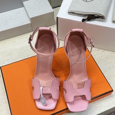 (配全套飞机盒) 莞产 代购级 爱马仕 Hermes 202春夏经典系列新色Joy高跟果冻色工字拖女鞋 H家字母log (配全套飞机盒) 莞产 代购级 爱马仕 Hermes 202春夏经典系列新色Joy高跟果冻色工字拖女鞋 H家字母log