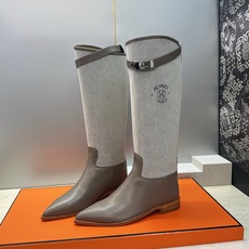 Hermes爱马仕 2026秋冬新款 Box JumPling朋克风格Kelly扣低跟高筒及膝拼色女长靴 H家明星同款字 Hermes爱马仕 2026秋冬新款 Box JumPling朋克风格Kelly扣低跟高筒及膝拼色女长靴 H家明星同款字