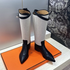 Hermes爱马仕 2026秋冬新款 Box JumPling朋克风格Kelly扣低跟高筒及膝拼色女长靴 H家明星同款字 Hermes爱马仕 2026秋冬新款 Box JumPling朋克风格Kelly扣低跟高筒及膝拼色女长靴 H家明星同款字