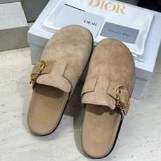 迪奥 Dior 2026春夏新款 Medaillon Buckle 懒人沙滩女拖鞋 明星同款CD字母logo五金皮带扣厚 迪奥 Dior 2026春夏新款 Medaillon Buckle 懒人沙滩女拖鞋 明星同款CD字母logo五金皮带扣厚