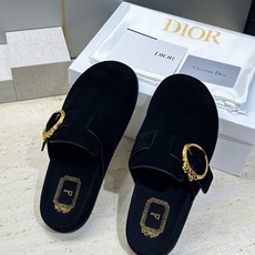 迪奥 Dior 2026春夏新款 Medaillon Buckle 懒人沙滩女拖鞋 明星同款CD字母logo五金皮带扣厚 迪奥 Dior 2026春夏新款 Medaillon Buckle 懒人沙滩女拖鞋 明星同款CD字母logo五金皮带扣厚