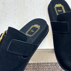 迪奥 Dior 2026春夏新款 Medaillon Buckle 懒人沙滩女拖鞋 明星同款CD字母logo五金皮带扣厚 迪奥 Dior 2026春夏新款 Medaillon Buckle 懒人沙滩女拖鞋 明星同款CD字母logo五金皮带扣厚