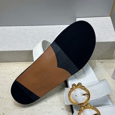 迪奥 Dior 2026春夏新款 Medaillon Buckle休闲沙滩女鞋 CD字母logo五金皮带扣厚底圆头露趾拼 迪奥 Dior 2026春夏新款 Medaillon Buckle休闲沙滩女鞋 CD字母logo五金皮带扣厚底圆头露趾拼
