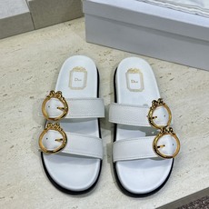 迪奥 Dior 2026春夏新款 Medaillon Buckle休闲沙滩女鞋 CD字母logo五金皮带扣厚底圆头露趾拼 迪奥 Dior 2026春夏新款 Medaillon Buckle休闲沙滩女鞋 CD字母logo五金皮带扣厚底圆头露趾拼