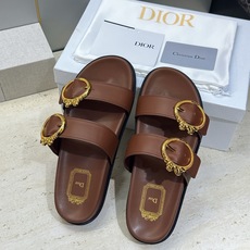 迪奥 Dior 2026春夏新款 Medaillon Buckle休闲沙滩女鞋 CD字母logo五金皮带扣厚底圆头露趾拼 迪奥 Dior 2026春夏新款 Medaillon Buckle休闲沙滩女鞋 CD字母logo五金皮带扣厚底圆头露趾拼