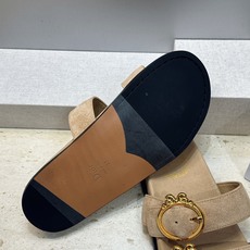迪奥 Dior 2026春夏新款 Medaillon Buckle休闲沙滩女鞋 CD字母logo五金皮带扣厚底圆头露趾拼 迪奥 Dior 2026春夏新款 Medaillon Buckle休闲沙滩女鞋 CD字母logo五金皮带扣厚底圆头露趾拼