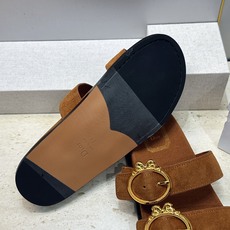 迪奥 Dior 2026春夏新款 Medaillon Buckle休闲沙滩女鞋 CD字母logo五金皮带扣厚底圆头露趾拼 迪奥 Dior 2026春夏新款 Medaillon Buckle休闲沙滩女鞋 CD字母logo五金皮带扣厚底圆头露趾拼