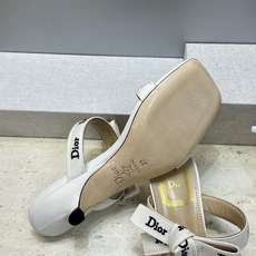迪奥 Dior 2026 春夏新款J‘ADIOR织带系列蝴蝶结沙滩女鞋 CD字母logo提花刺绣低跟方头拼色凉拖鞋 市面 迪奥 Dior 2026 春夏新款J‘ADIOR织带系列蝴蝶结沙滩女鞋 CD字母logo提花刺绣低跟方头拼色凉拖鞋 市面