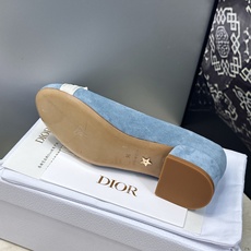 J'ADIOR 迪奥 Dior 2026 早春新款蝴蝶结粗跟芭蕾舞娃娃女鞋 明星同款CD字母logo立体刺绣低跟圆头玛 J'ADIOR 迪奥 Dior 2026 早春新款蝴蝶结粗跟芭蕾舞娃娃女鞋 明星同款CD字母logo立体刺绣低跟圆头玛