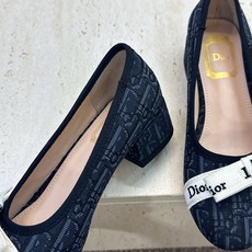 J'ADIOR 迪奥 Dior 2026 早春新款蝴蝶结粗跟芭蕾舞娃娃女鞋 明星同款CD字母logo立体刺绣低跟圆头玛 J'ADIOR 迪奥 Dior 2026 早春新款蝴蝶结粗跟芭蕾舞娃娃女鞋 明星同款CD字母logo立体刺绣低跟圆头玛