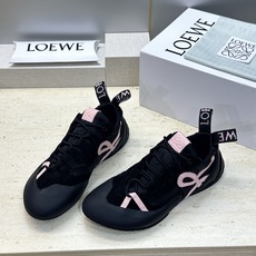 罗意威 LOEWE 2026春夏新款系带德训鞋 明星同款字母logo拼色阿甘休闲运动跑鞋 市面顶级版本 材质:鞋面进口羊 罗意威 LOEWE 2026春夏新款系带德训鞋 明星同款字母logo拼色阿甘休闲运动跑鞋 市面顶级版本 材质:鞋面进口羊
