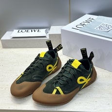 罗意威 LOEWE 2026春夏新款系带德训鞋 明星同款字母logo拼色阿甘休闲运动跑鞋 市面顶级版本 材质:鞋面进口羊 罗意威 LOEWE 2026春夏新款系带德训鞋 明星同款字母logo拼色阿甘休闲运动跑鞋 市面顶级版本 材质:鞋面进口羊