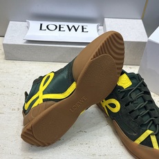 罗意威 LOEWE 2026春夏新款系带德训鞋 明星同款字母logo拼色阿甘休闲运动跑鞋 市面顶级版本 材质:鞋面进口羊 罗意威 LOEWE 2026春夏新款系带德训鞋 明星同款字母logo拼色阿甘休闲运动跑鞋 市面顶级版本 材质:鞋面进口羊
