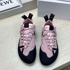 罗意威 LOEWE 2026春夏新款系带德训鞋 明星同款字母logo拼色阿甘休闲运动跑鞋 市面顶级版本 材质:鞋面进口羊 罗意威 LOEWE 2026春夏新款系带德训鞋 明星同款字母logo拼色阿甘休闲运动跑鞋 市面顶级版本 材质:鞋面进口羊