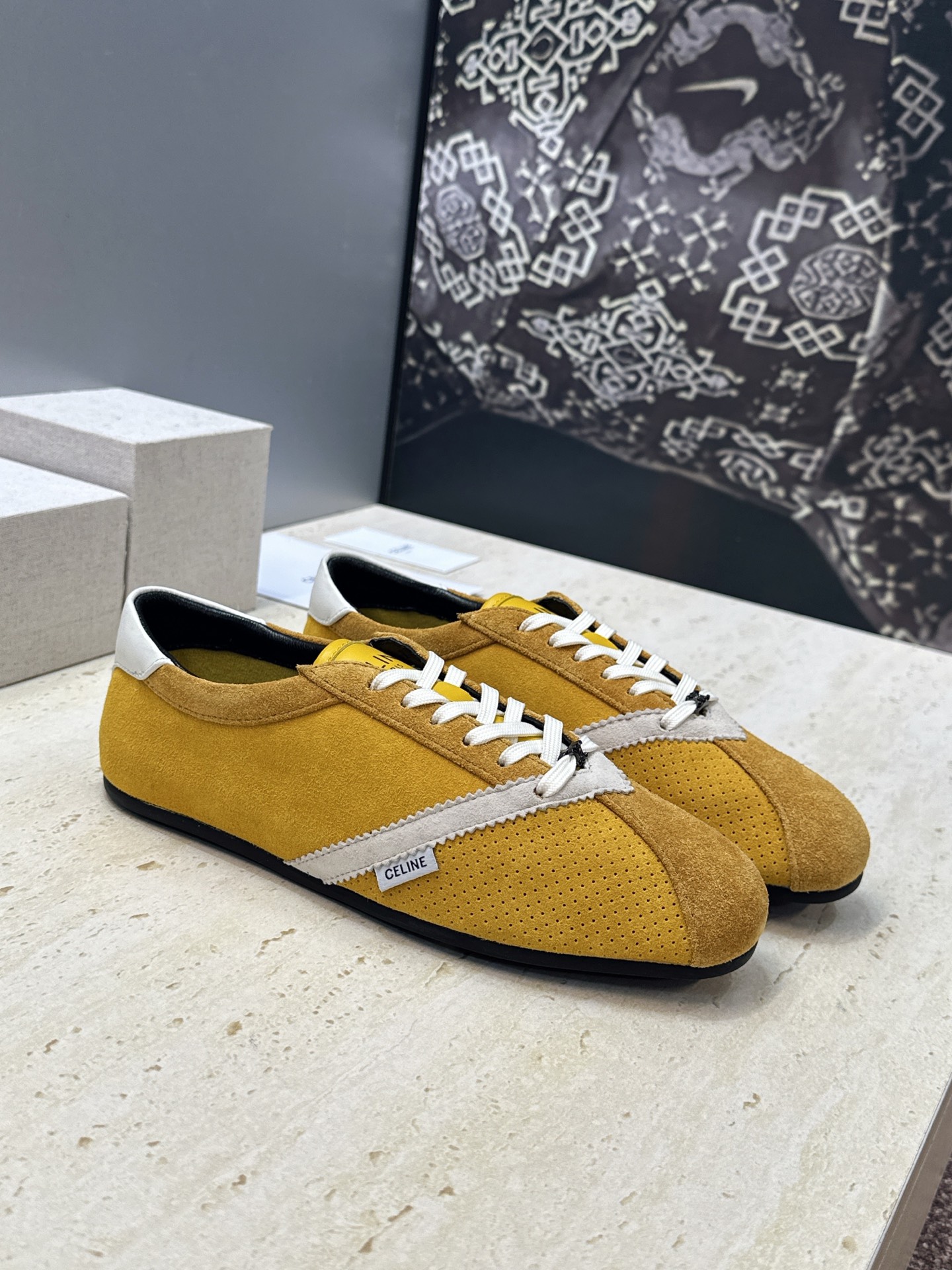 CELINE 2026春夏新款平底系带徳训女鞋  赛琳字母logo拼色阿甘运动休闲女跑鞋 材质：鞋面进口羊猄皮+水染羊皮