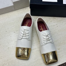 CHANEL 香奈儿2026春夏新款徳比休闲鞋 小香双C字母logo低跟方头拼色系带单鞋 材质:鞋面进口混种羊皮/进口金 CHANEL 香奈儿2026春夏新款徳比休闲鞋 小香双C字母logo低跟方头拼色系带单鞋 材质:鞋面进口混种羊皮/进口金