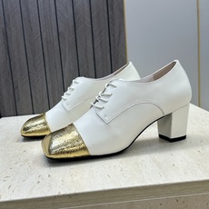 CHANEL 香奈儿2026春夏新款徳比休闲鞋 小香双C字母logo中跟方头拼色系带单鞋 材质:鞋面进口混种羊皮/进口金 CHANEL 香奈儿2026春夏新款徳比休闲鞋 小香双C字母logo中跟方头拼色系带单鞋 材质:鞋面进口混种羊皮/进口金