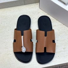 (仅男码)(配全套飞机盒) 莞货 顶级版 爱马仕 Hermes经典系列 Lzmir 2026经典系列春夏新色工字拖男鞋 (仅男码)(配全套飞机盒) 莞货 顶级版 爱马仕 Hermes经典系列 Lzmir 2026经典系列春夏新色工字拖男鞋