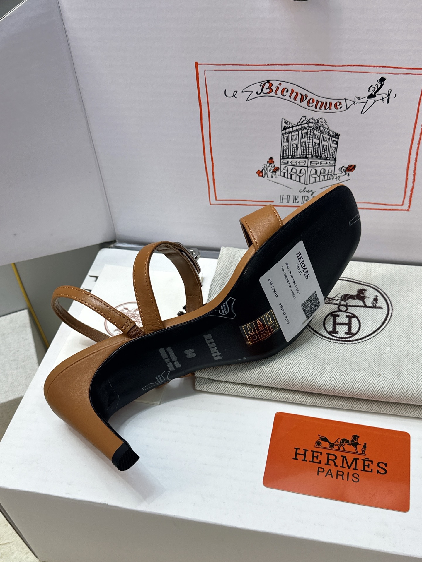 (配全套飞机盒）  莞货 代购级 HERMERS 爱马仕2026春夏新款Muse Kelly扣拼色女鞋 H家字母logo