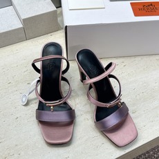 (配全套飞机盒) 莞货 代购级 HERMERS 爱马仕2026春夏新款Muse Kelly扣拼色女鞋 H家字母logo (配全套飞机盒) 莞货 代购级 HERMERS 爱马仕2026春夏新款Muse Kelly扣拼色女鞋 H家字母logo