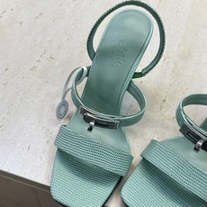 (配全套飞机盒) 莞货 代购级 HERMERS 爱马仕2026春夏新款Muse Kelly扣拼色女鞋 H家字母logo (配全套飞机盒) 莞货 代购级 HERMERS 爱马仕2026春夏新款Muse Kelly扣拼色女鞋 H家字母logo