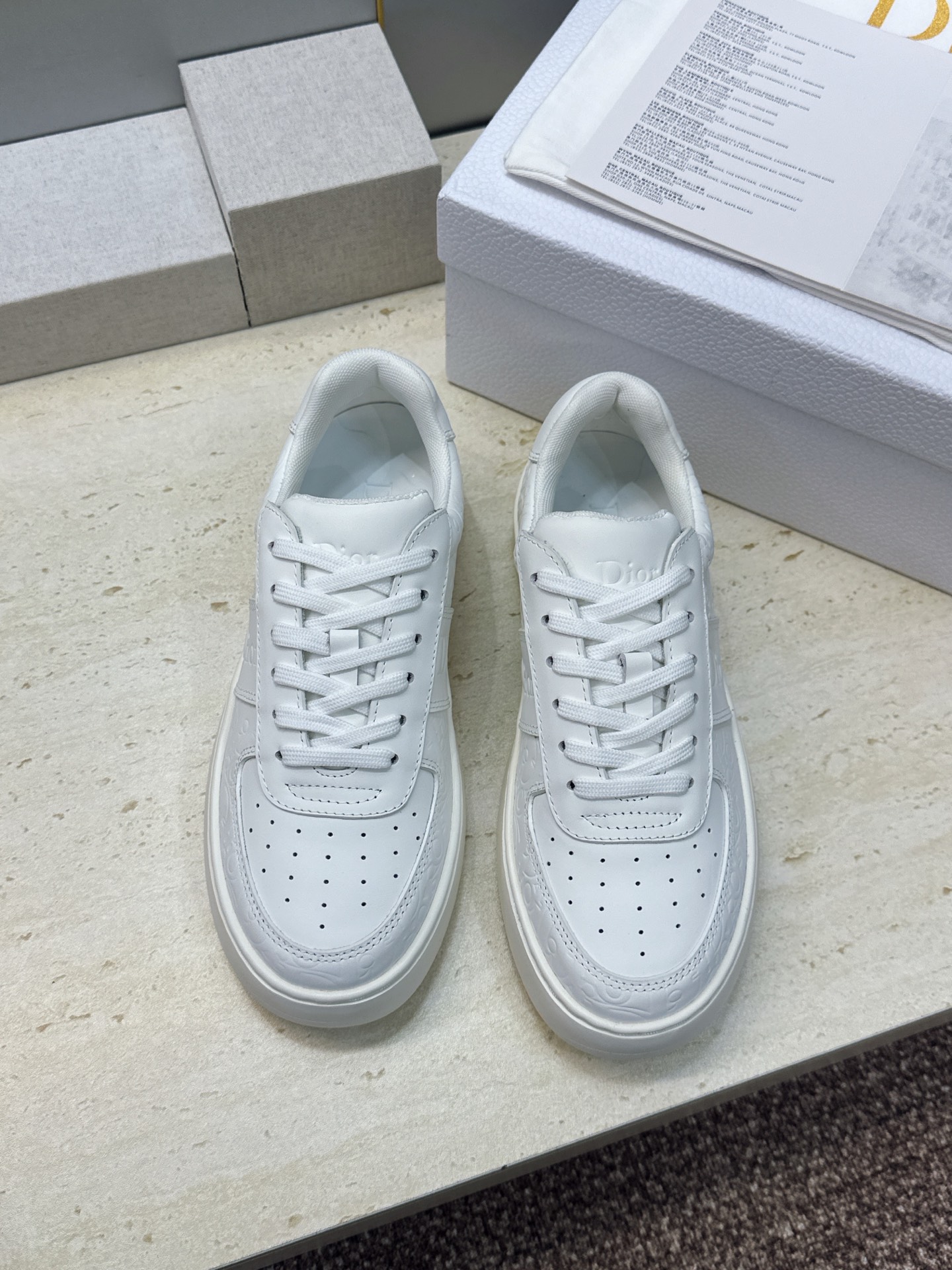 迪奥 Dior 2026春夏新款Star休闲系带小白鞋 CD字母logo厚底圆头拼色滑板运动女鞋 材质:鞋面进口小牛皮 迪奥 Dior 2026春夏新款Star休闲系带小白鞋 CD字母logo厚底圆头拼色滑板运动女鞋 材质:鞋面进口小牛皮