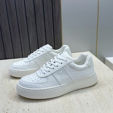 迪奥 Dior 2026春夏新款Star休闲系带小白鞋 CD字母logo厚底圆头拼色滑板运动女鞋 材质:鞋面进口小牛皮 迪奥 Dior 2026春夏新款Star休闲系带小白鞋 CD字母logo厚底圆头拼色滑板运动女鞋 材质:鞋面进口小牛皮