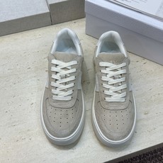 迪奥 Dior 2026春夏新款Star休闲系带小白鞋 CD字母logo厚底圆头拼色滑板运动女鞋 材质:鞋面进口小牛皮 迪奥 Dior 2026春夏新款Star休闲系带小白鞋 CD字母logo厚底圆头拼色滑板运动女鞋 材质:鞋面进口小牛皮