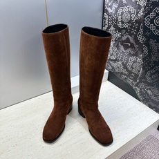 莞货 代购级 爱马仕 Hermes 2026秋冬新款 Lasso粗跟高筒及膝女长靴 H家字母logo低跟圆头一脚蹬机车骑 莞货 代购级 爱马仕 Hermes 2026秋冬新款 Lasso粗跟高筒及膝女长靴 H家字母logo低跟圆头一脚蹬机车骑