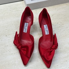 周仰杰Jimmy Choo 2026春夏新款时尚女婚鞋 吉米周JC明星同款字母logo 高跟尖头蝴蝶结侧空凉鞋 材质:鞋 周仰杰Jimmy Choo 2026春夏新款时尚女婚鞋 吉米周JC明星同款字母logo 高跟尖头蝴蝶结侧空凉鞋 材质:鞋