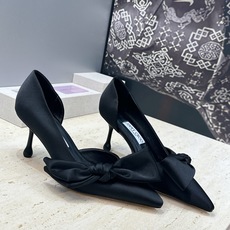 周仰杰Jimmy Choo 2026春夏新款时尚女婚鞋 吉米周JC明星同款字母logo 高跟尖头蝴蝶结侧空凉鞋 材质:鞋 周仰杰Jimmy Choo 2026春夏新款时尚女婚鞋 吉米周JC明星同款字母logo 高跟尖头蝴蝶结侧空凉鞋 材质:鞋