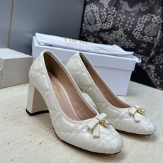 J'ADIOR 迪奥 Dior 2026 早春新款蝴蝶结粗跟芭蕾舞娃娃女鞋 明星同款CD字母logo立体刺绣高跟圆头玛 J'ADIOR 迪奥 Dior 2026 早春新款蝴蝶结粗跟芭蕾舞娃娃女鞋 明星同款CD字母logo立体刺绣高跟圆头玛